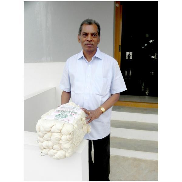 Handweber-Familienbetrieb vom Herrn Visu im indischen Tamil Nadu.